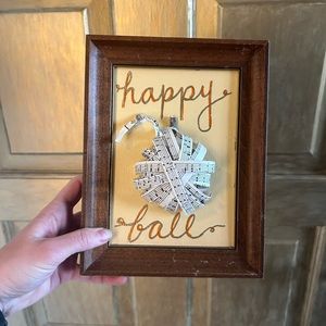 Happy fall pumpkin decor
